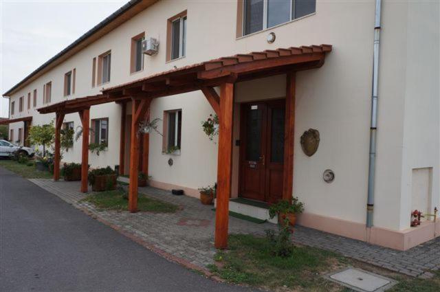 Vila Zoppas Inn Sînnicolau Mare 외부 사진